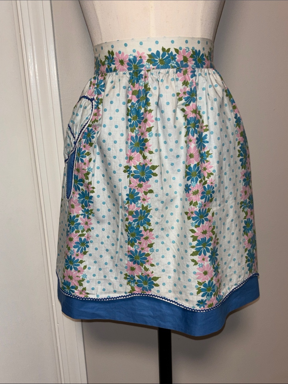 Vintage cotton reversible apron